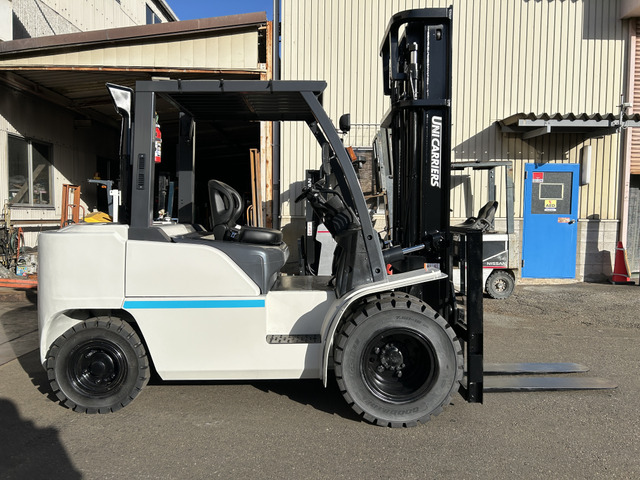 ユニキャリア エンジンタイプ フォークリフト サイドシフト ハイマスト