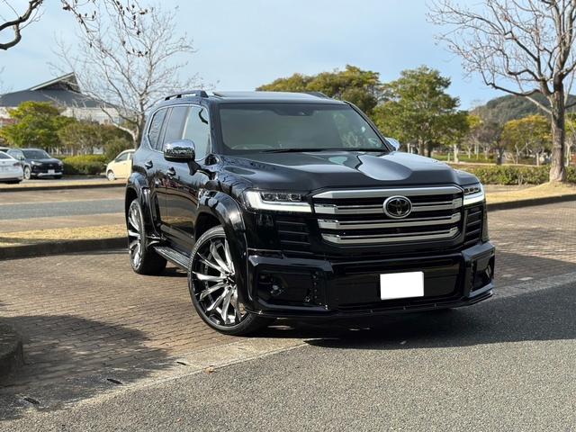 中古車 トヨタ ランドクルーザー300 3.5 ZX 4WD Black Bison Body Kit 