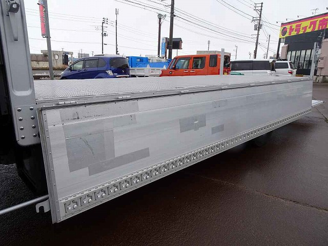 中古車 日野 レンジャー 3.05t 標準ベッド付 マルチP/G付 の中古車詳細 