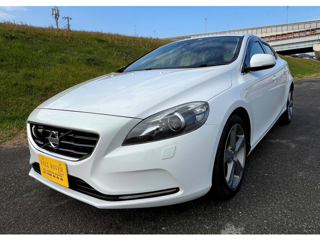 中古車 ボルボ V40 T4 SE ☆美車☆人気パールホワイト☆ の中古車詳細 ...