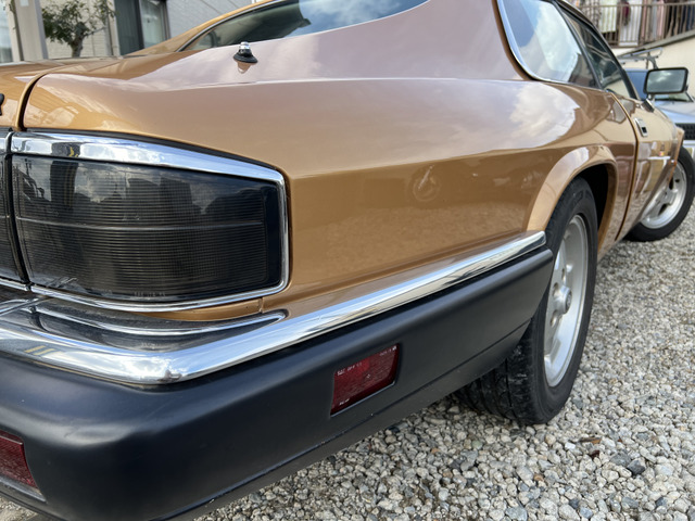 ジャガー XJ-Sクーペ XJ-S 4.0 ブロンズ全塗装 ウッドステアリング の