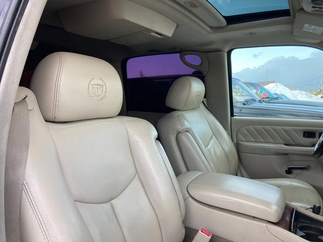 中古車 キャデラック エスカレード 6.0 ESV 4WD プラチナム 1ナンバー 