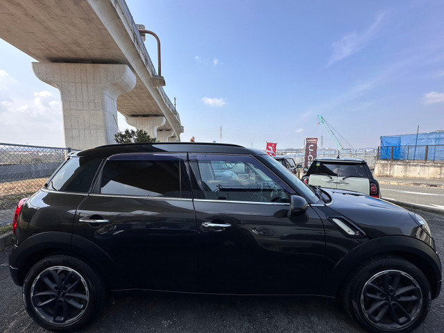 中古車 BMW MINI ミニクロスオーバー クーパー SD 車検整備付き 五人乗り 修復歴無 の中古車詳細 (82