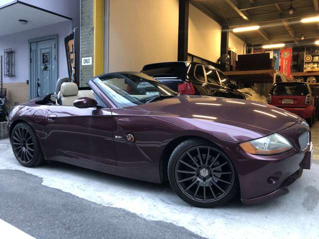 中古車 BMW Z4 ロードスター 3.0i SMG の中古車詳細 (70,000km, 薄茶