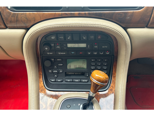 ジャガー XJ XJ エグゼクティブ 4.0-V8 ETC ベージュ革電動シート 木目