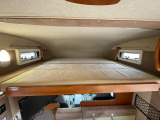 バンクベッドも広々快適です!寸法は180cm×150cmと3名就寝可能です!