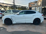 レヴァンテ S 4WD ディーラ車 ターボ 赤革シート 右H