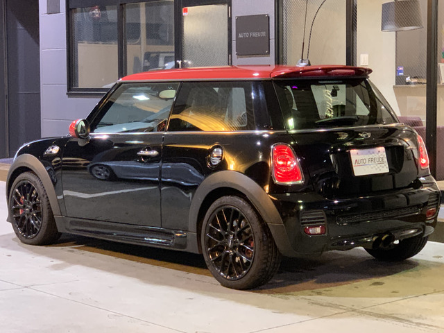 中古車 BMW MINI ミニ ジョン・クーパー・ワークス 後期 N18 黒革S 