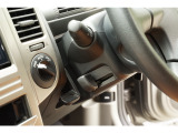 日産エクストレイルキャンプカー_ハンドル調整
