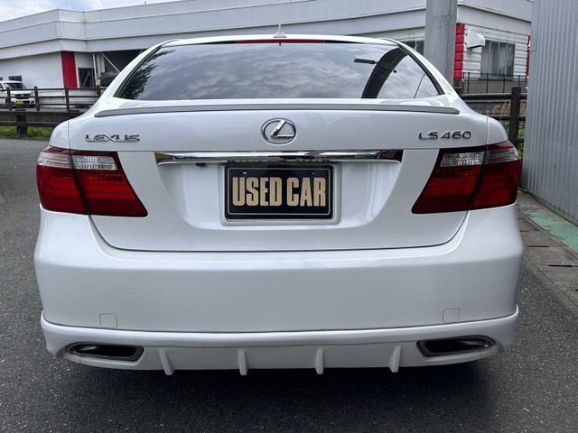 中古車 レクサス LS 460 バージョンS サンルーフ/カードキー/本革/ナビ の中古車詳細 (165,316km, ホワイト, 福岡県, 59万円)  | 中古車情報・中古車検索なら【車選びドットコム（車選び.com）】