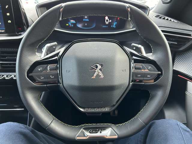 中古車 プジョー 2008 の中古車詳細 (25,351km, パールホワイト 中古車 プジョー 2008 の中古車詳細 (25,351km, パールホワイト
