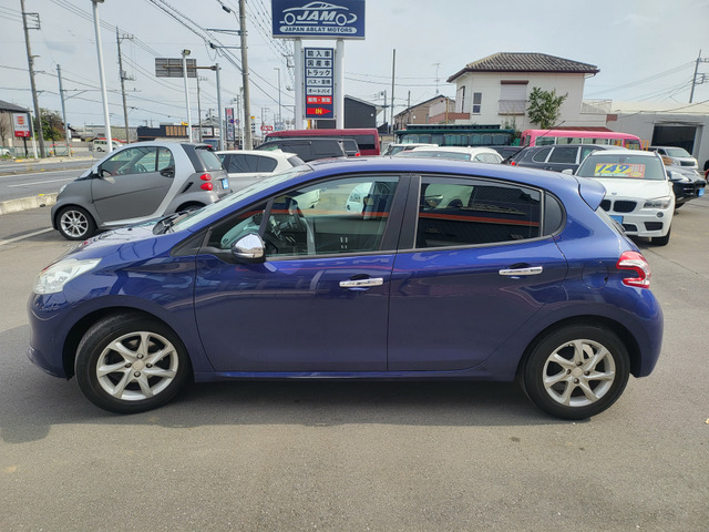 プジョー 208 スタイル の中古車詳細 (41,000km, ブルー, 埼玉県, 89万