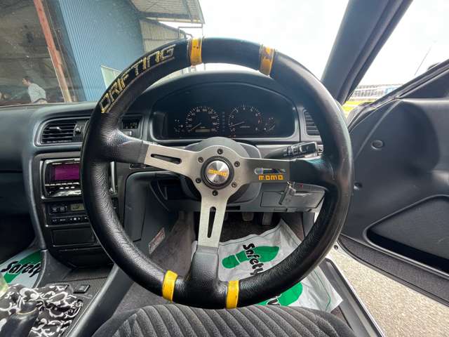 中古車 トヨタ チェイサー 2.5 ツアラー V MT 前期 車高調 MOMOステアリング の中古車詳細 (159,000km, ホワイト, 静岡県,  335万円) | 中古車情報・中古車検索なら【車選びドットコム（車選び.com）】