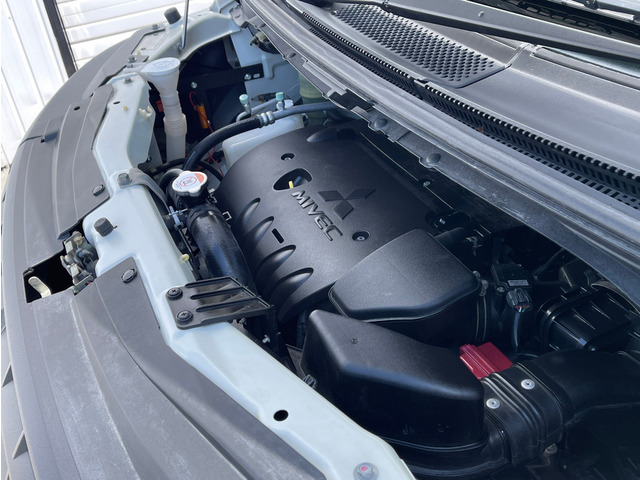 中古車 三菱 デリカD:5 2.4 G パワーパッケージ 4WD 角目2灯 リフトアップ リアヒーター の中古車詳細 (92