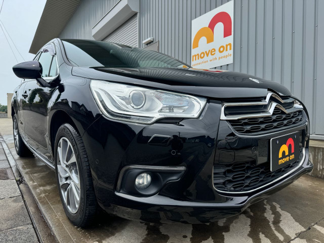 中古車 シトロエン DS4 シック 6AT 人気のクロスオーバータイプDS4です!! の中古車詳細 (68,800km, ノアールペルラネラ,  埼玉県, 62万円) | 中古車情報・中古車検索なら【車選びドットコム（車選び.com）】