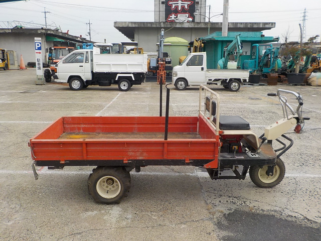 中古車 その他 ウインブルヤマグチ 林内作業車 岡山発○ウインブルヤマグチ○三輪運搬車 の中古車詳細 (走行距離不明, レッド, 岡山県,  8.5万円) | 中古車情報・中古車検索なら【車選びドットコム（車選び.com）】