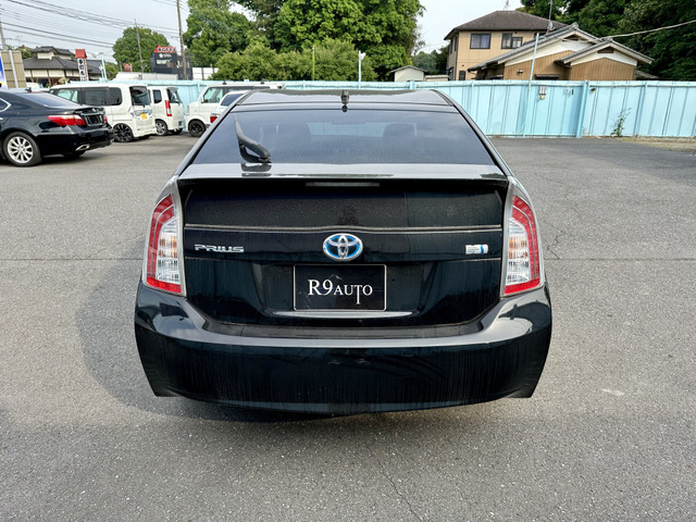 誰でも車がローンで買えます。R9AUTOの自社ローンは他社でローンが通らなかった方でもOK!自社審査で即日回答!金利0%!分割手数料なし!保証人不要!最長84回まで分割OK!