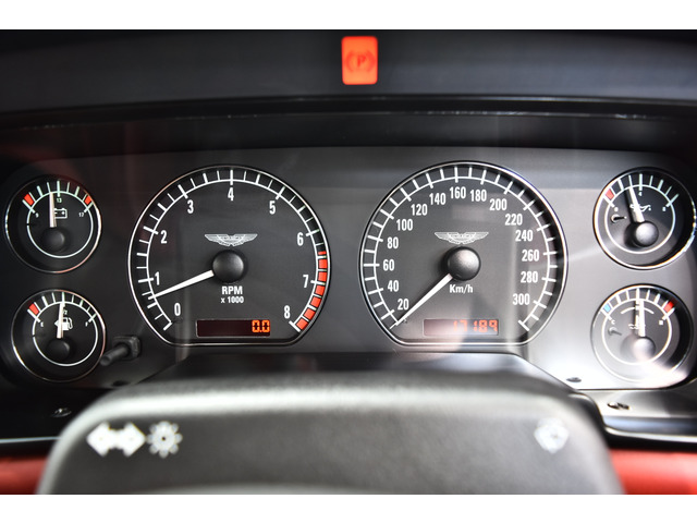 アストンマーティン DB7 ヴァンテージ 正規D車 有償色 レッドレザー 右