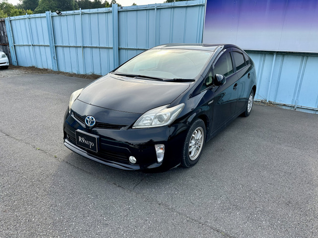 誰でも車がローンで買えます。R9AUTOの自社ローンは他社でローンが通らなかった方でもOK!自社審査で即日回答!金利0%!分割手数料なし!保証人不要!最長84回まで分割OK!