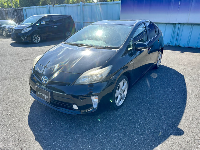 誰でも車がローンで買えます。R9AUTOの自社ローンは他社でローンが通らなかった方でもOK!自社審査で即日回答!金利0%!分割手数料なし!保証人不要!最長84回まで分割OK!