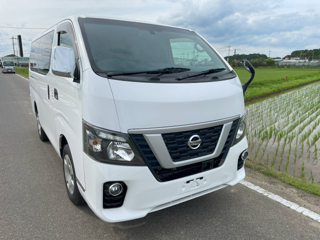 日産 NV350キャラバン 