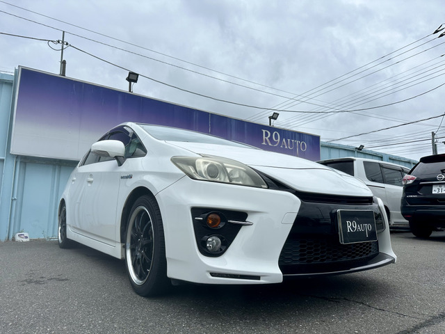 中古車買うなら自社ローンのR9AUTOへ。千葉県柏市で各種車両取り揃え