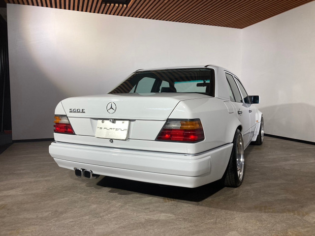 メルセデス・ベンツ ミディアムクラス 500E ☆ポルシェライン