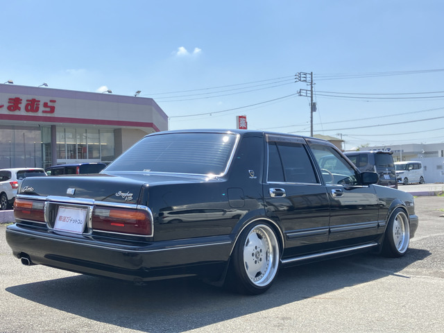 日産 グロリアセダン 3.0 ブロアム VIP Cタイプ 車高調 17インチアルミ
