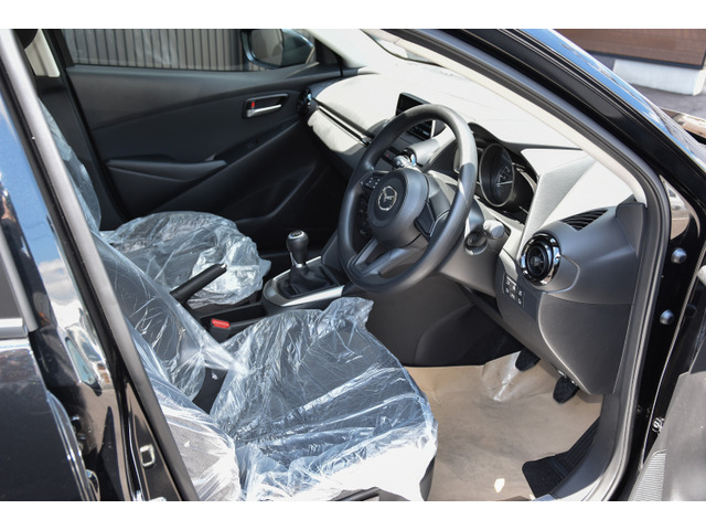 マツダ MAZDA2 1.5 15MB ローダウンLEDヘッドライトETC の中古車