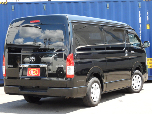 中古車 トヨタ ハイエースバン 2.8 スーパーGL ワイド ダーク
