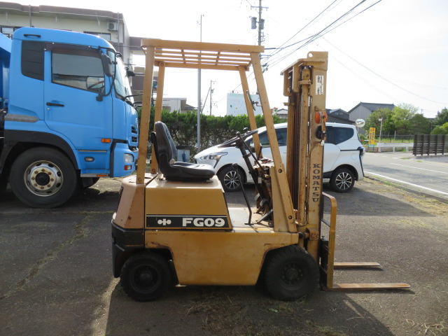 中古車 その他 コマツ FG09-2 フォークリフト の中古車詳細 (走行距離不明, イエロー, 富山県, 20.9万円) |  中古車情報・中古車検索なら【車選びドットコム（車選び.com）】