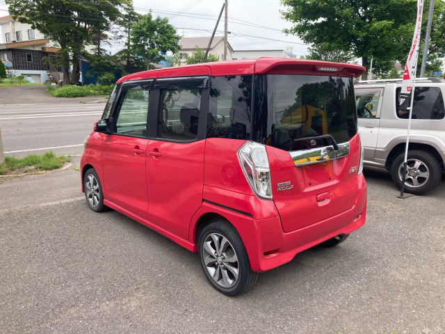 日産 デイズルークス ハイウェイスター ターボ 4WD 新規車検2年
