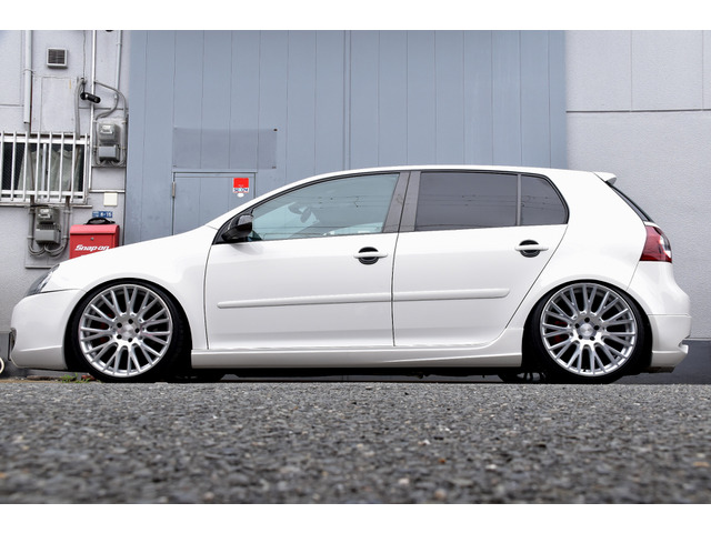 中古車 フォルクスワーゲン ゴルフ GTI 新品Rotiformホイール