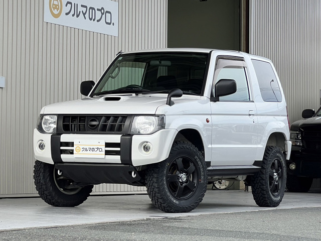 キックス RX 4WD 新品タイヤ リフトアップ ブラックアウト