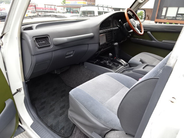 トヨタ ランドクルーザー80 4.2 GX ディーゼル 4WD 1ナンバー