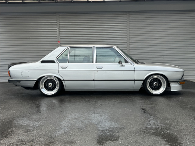 BMW 5シリーズセダン の中古車詳細 (52,000km, ポラリスニュー