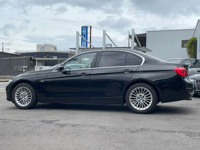 中古車 BMW 3シリーズセダン 320d ラグジュアリー 純正19AW 新品タイヤ 新品ダウンサス の中古車詳細 (71,000km,  ブラックメタリック, 福岡県, 166万円) | 中古車情報・中古車検索なら【車選びドットコム（車選び.com）】