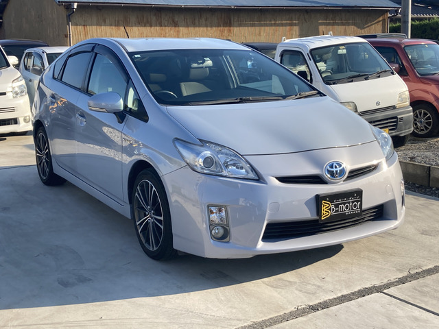 プリウス  福祉車両!