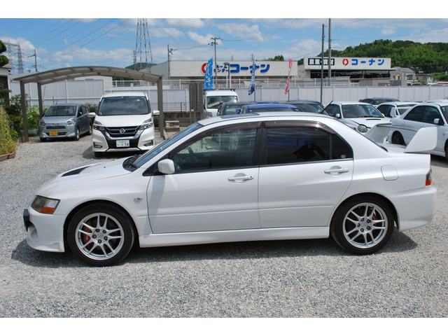 中古車 三菱 ランサーエボリューション 2.0 GSR IX MR 4WD の中古車詳細 (99,909km, ホワイトパール, 兵庫県,  548万円) | 中古車情報・中古車検索なら【車選びドットコム（車選び.com）】