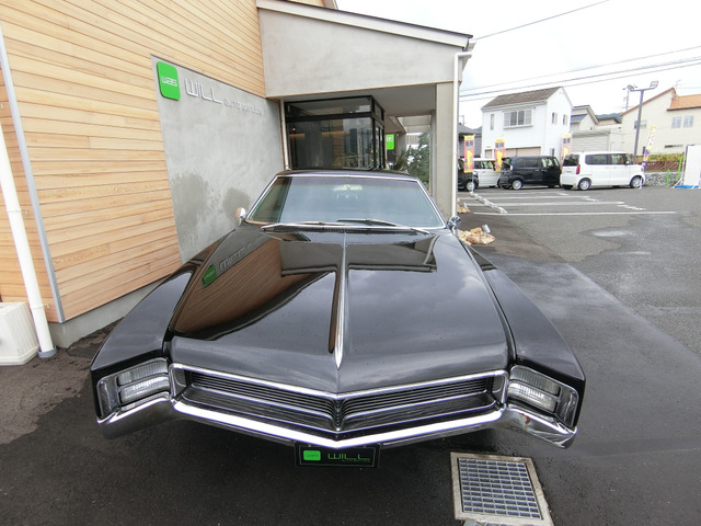 ビュイック リビエラ GS 自社全塗装(ブラック)社外CDプレーヤー の中古