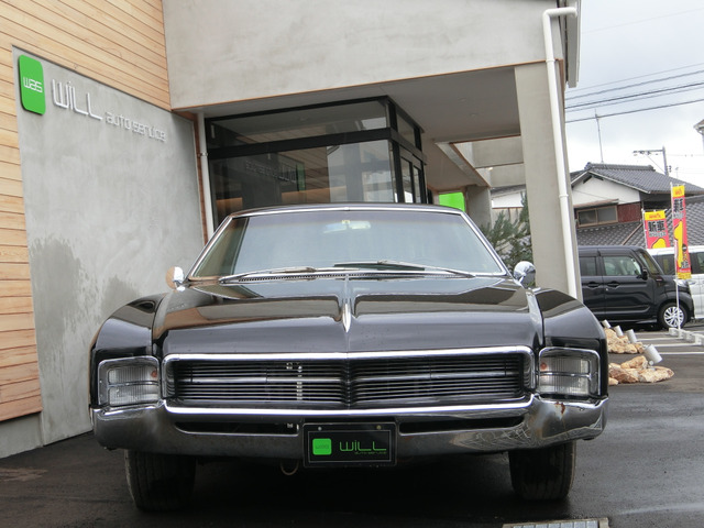 ビュイック リビエラ GS 自社全塗装(ブラック)社外CDプレーヤー の中古