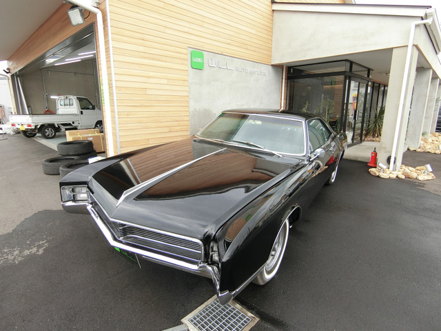 ビュイック リビエラ GS 自社全塗装(ブラック)社外CDプレーヤー の中古