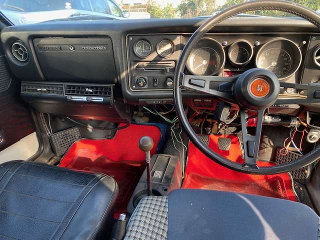 ホンダ1300クーペのシート運転席中古です。｜自動車、オートバイ