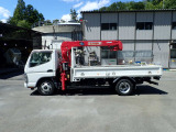 標準幅ですので狭小現場や住宅街でも運転・作業がしやすいかと思います。