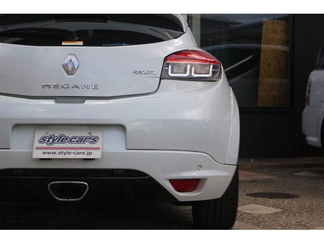 ルノー メガーヌ スポール 6速MT 純正レカロシート HID の中古車詳細