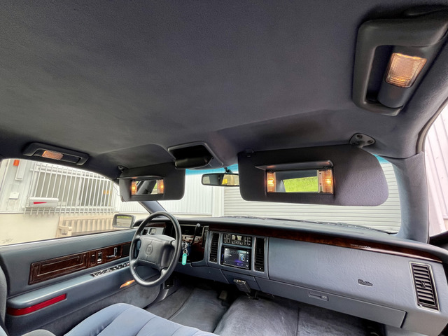 中古車 キャデラック フリートウッド ブロアム ディーラー車 94yモデル 