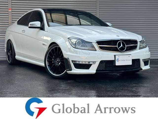 メルセデス・ベンツ Cクラスクーペ AMG C63 カーボンボンネット