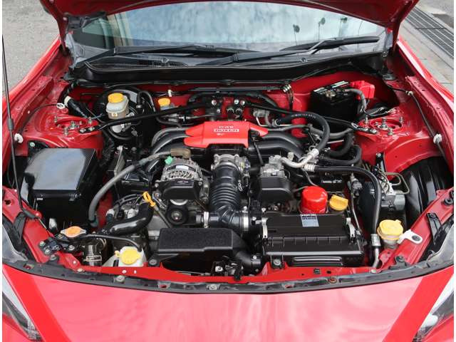 【中古品】ZN6型86用 モデリスタ カラードエンジンカバー赤 中古品】ZN6型86用 モデリスタ カラードエンジンカバー赤 トヨタ