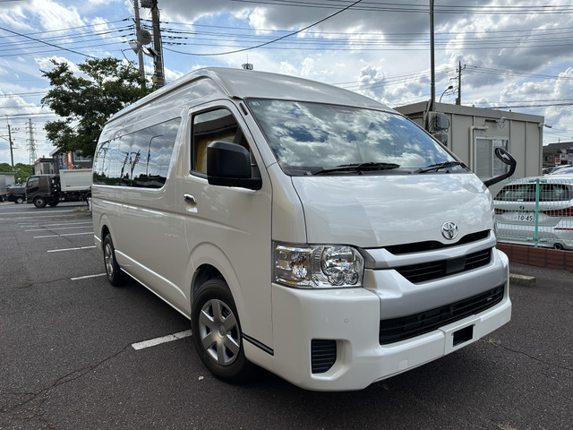 中古車 トヨタ ハイエースコミューター 2.8 GL ディーゼル 14人乗り 360度カメラETC 軽油 の中古車詳細 (39km, 白, 埼玉県,  519万円) | 中古車情報・中古車検索なら【車選びドットコム（車選び.com）】