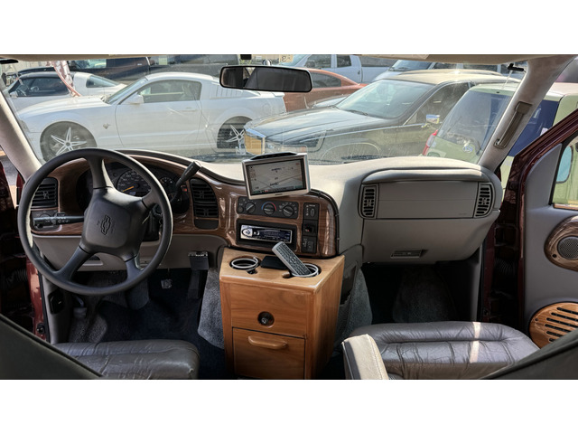 中古車 シボレー アストロ LT スタークラフト☆ナビ☆Bカメ☆PWシート の中古車詳細 (105,780km, ワインレッド, 愛知県,  96.5万円) | 中古車情報・中古車検索なら【車選びドットコム（車選び.com）】